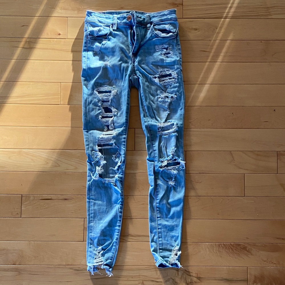 American Eagle Outfitters Distressed Blue Skinny Jeans